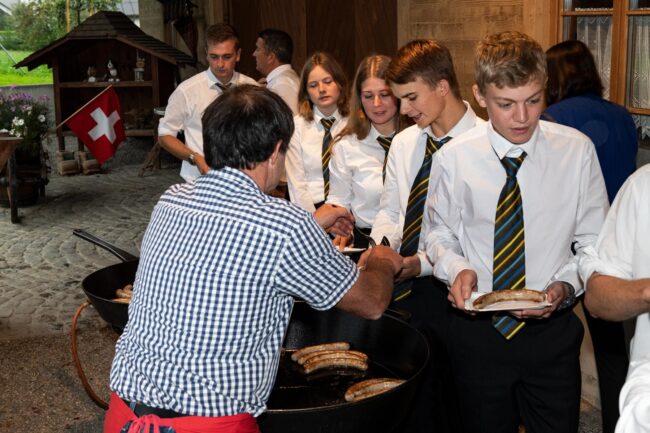 Mmmh, eine feine Bratwurst aus dem Hause Seeholzer