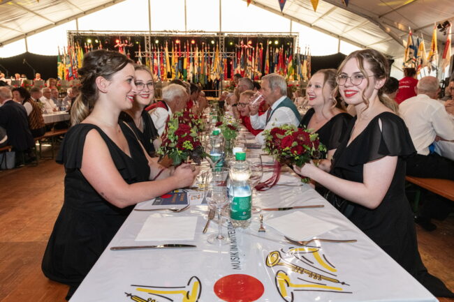 Veteranenehrung des LKBV am Luzerner Kantonal Musiktag Ruswil