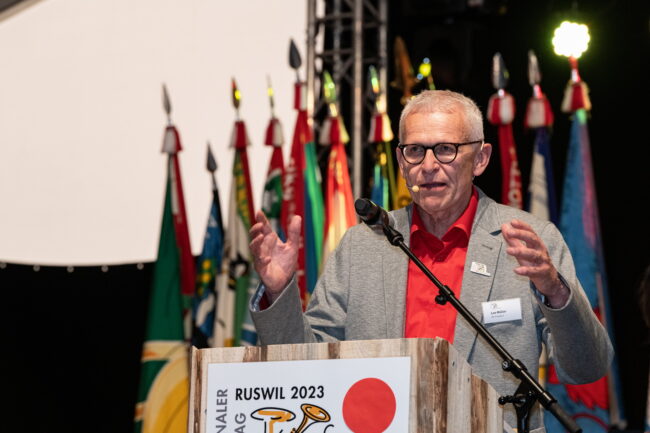 Veteranenehrung des LKBV am Luzerner Kantonal Musiktag Ruswil