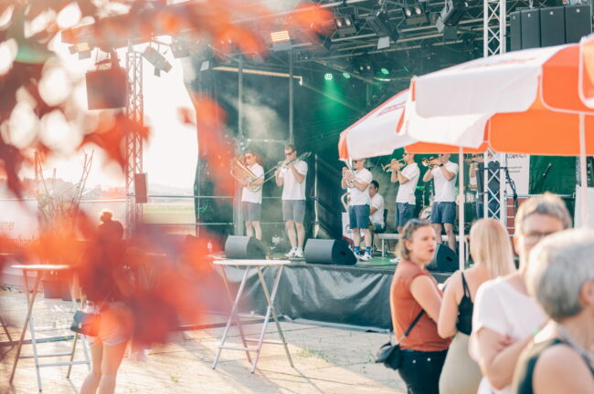 Volksrock am Rebstock Brassianer / Musiktag Ruswil